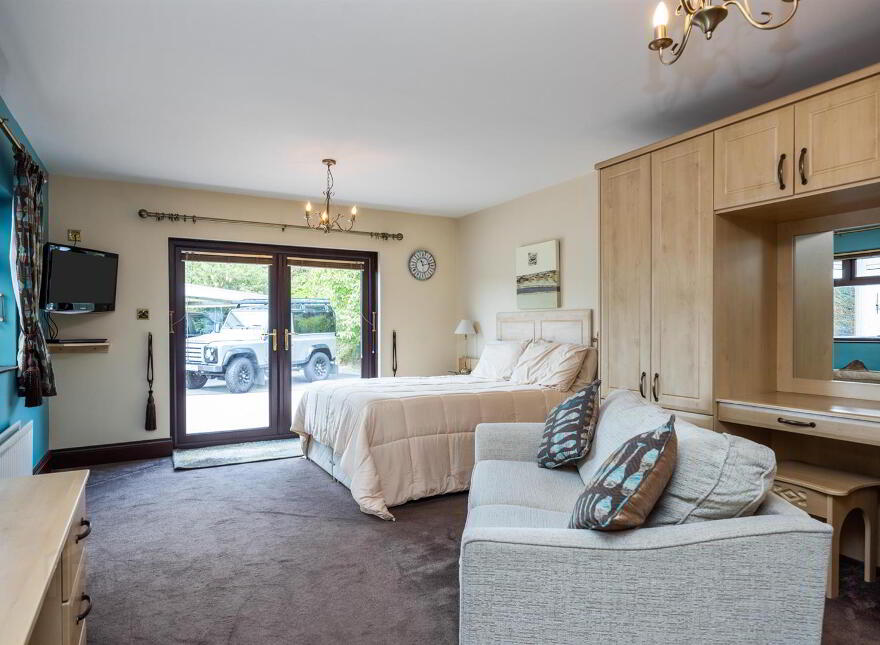 126 Old Belfast Road, Ballynahinch, BT24 8UY