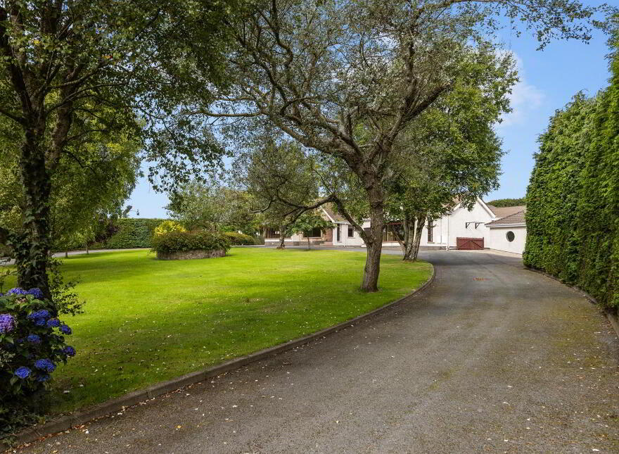 126 Old Belfast Road, Ballynahinch, BT24 8UY