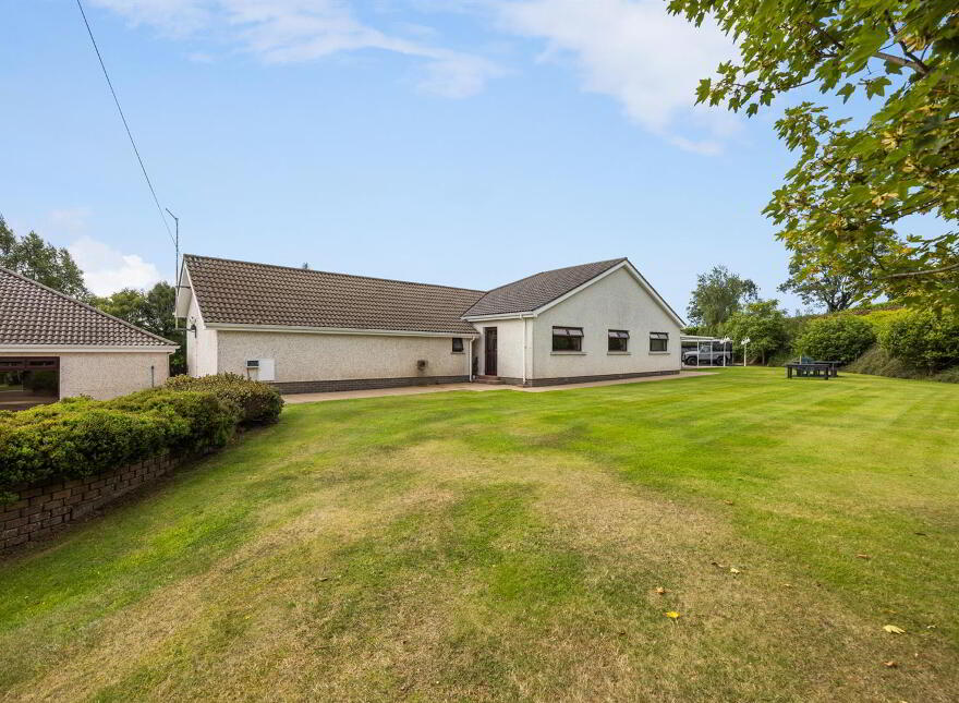 126 Old Belfast Road, Ballynahinch, BT24 8UY