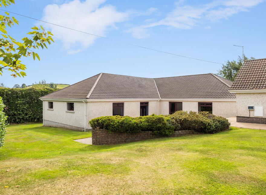 126 Old Belfast Road, Ballynahinch, BT24 8UY