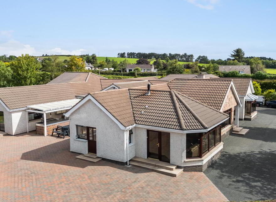 126 Old Belfast Road, Ballynahinch, BT24 8UY