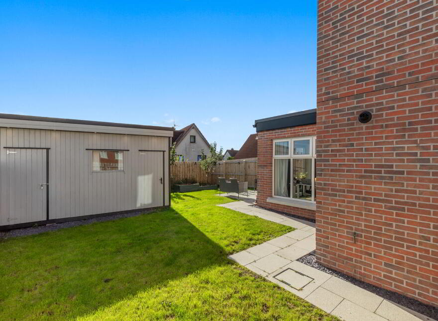 8 Oak Meadow Mews, Newtownards, BT23 7JJ