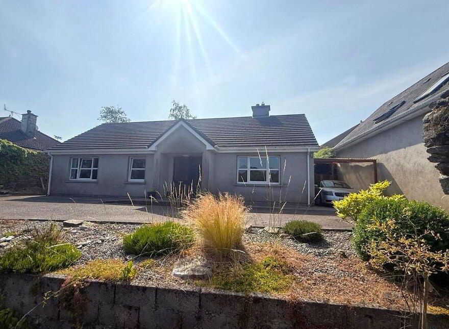 Bungalow, At Hewitts Bridge, Clancool More, Bandon, P72E398