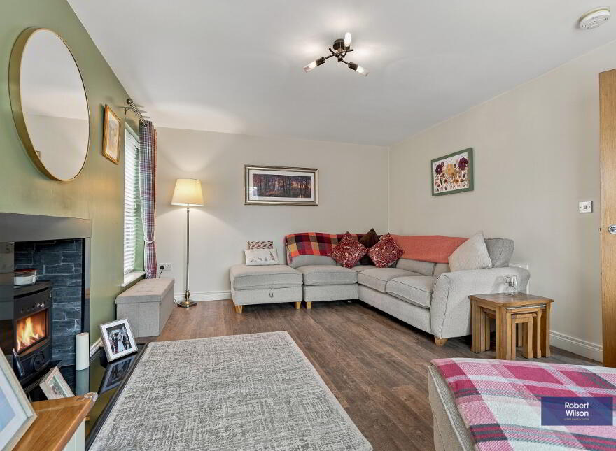 8 Ballynadrone Meadows, Magheralin, BT67 0FY
