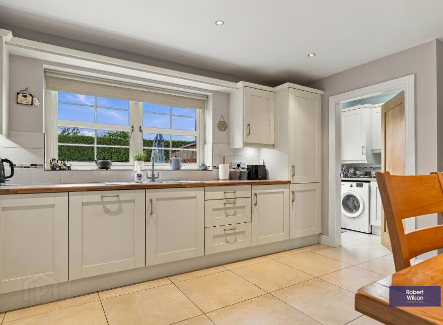 8 Ballynadrone Meadows, Magheralin, BT67 0FY