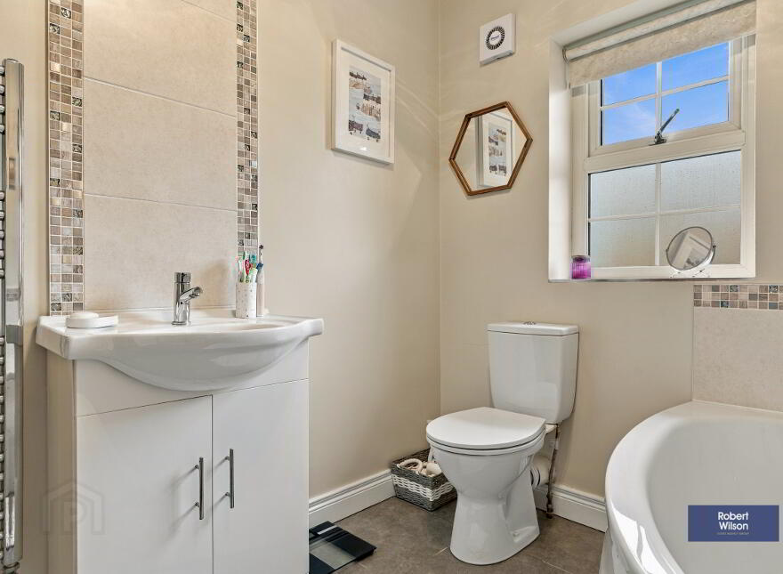 8 Ballynadrone Meadows, Magheralin, BT67 0FY