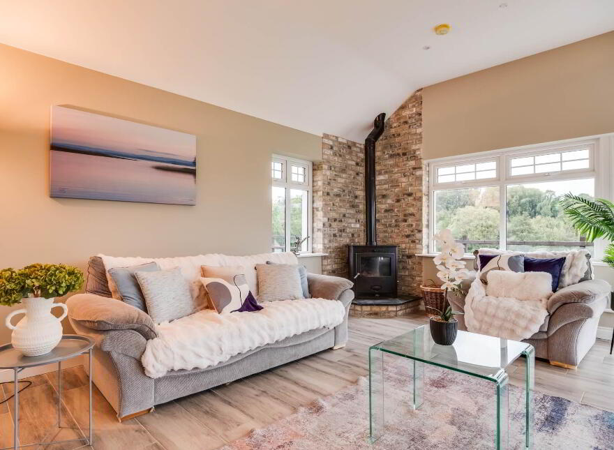114 Loughshore Road, Enniskillen, BT74 5NH