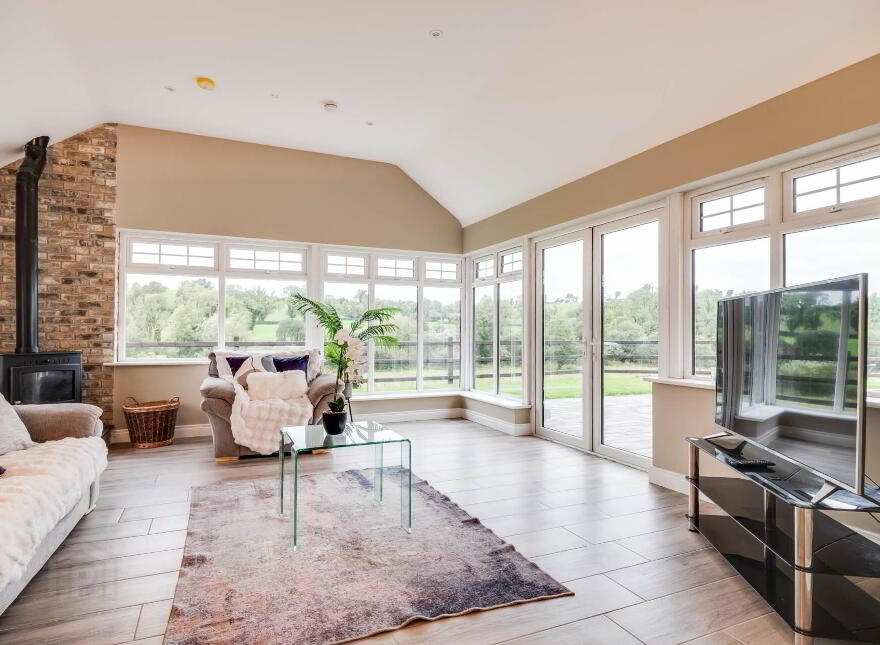114 Loughshore Road, Enniskillen, BT74 5NH