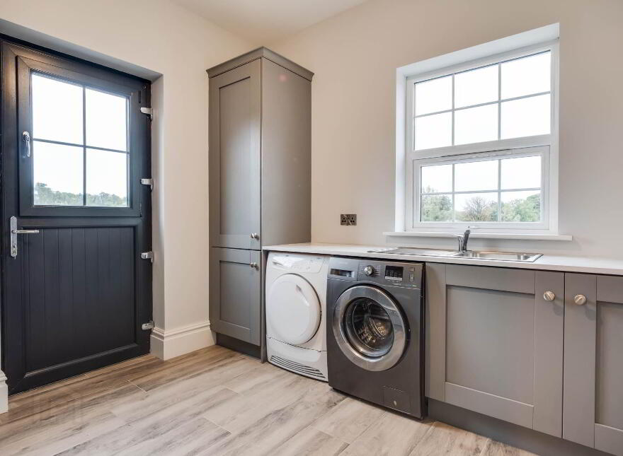114 Loughshore Road, Enniskillen, BT74 5NH