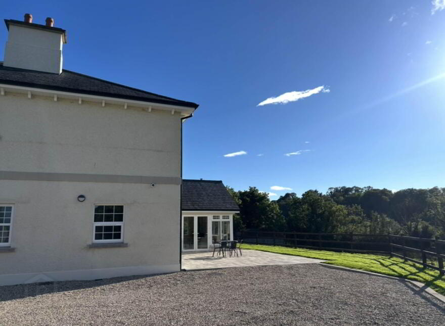114 Loughshore Road, Enniskillen, BT74 5NH