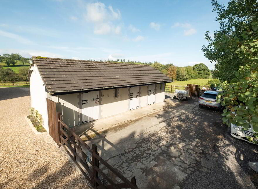 114 Loughshore Road, Enniskillen, BT74 5NH