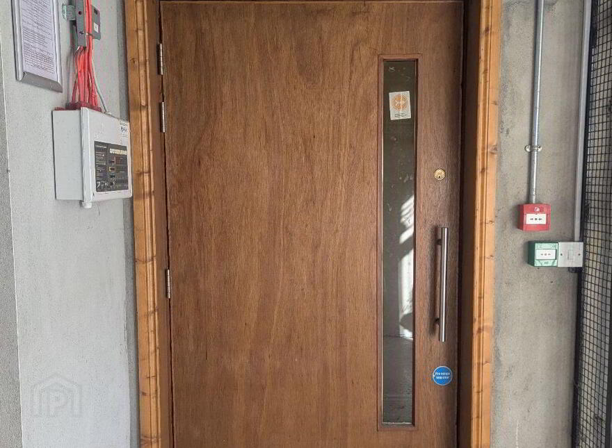 Apartment 4 Boston Cleaners, Waterford City Centre, Waterford City Centre, X91PA02
