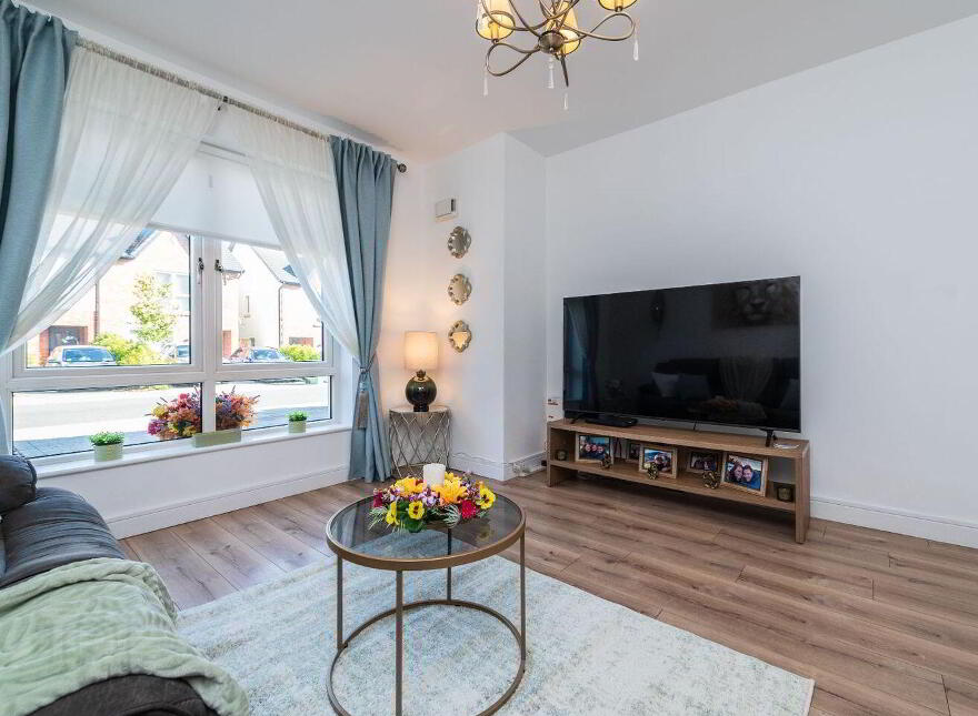 8 Whitethorn Place, Naas, W91E2RV
