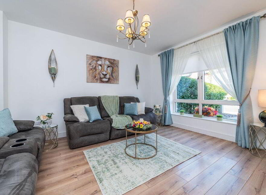 8 Whitethorn Place, Naas, W91E2RV