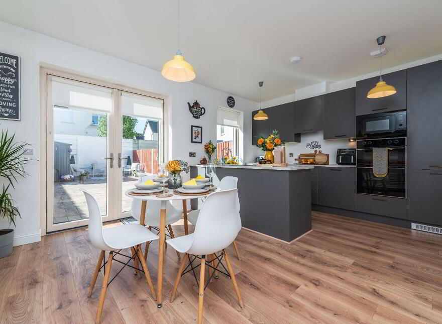 8 Whitethorn Place, Naas, W91E2RV
