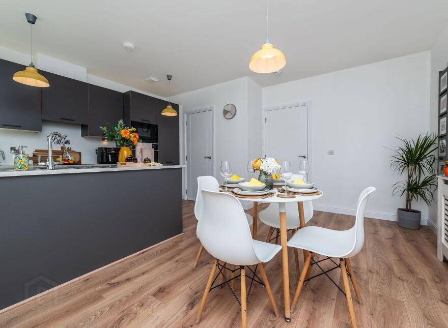8 Whitethorn Place, Naas, W91E2RV