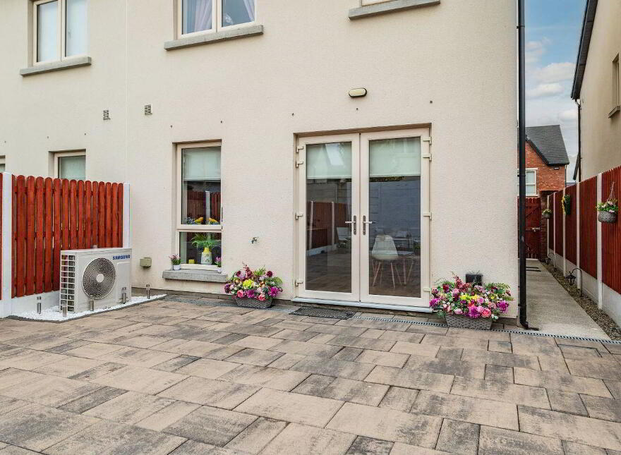 8 Whitethorn Place, Naas, W91E2RV