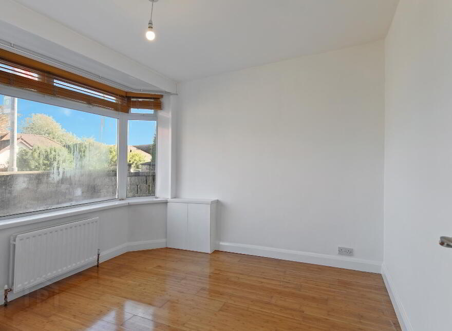 27 Comber Road, Dundonald, Belfast, BT16 2AA