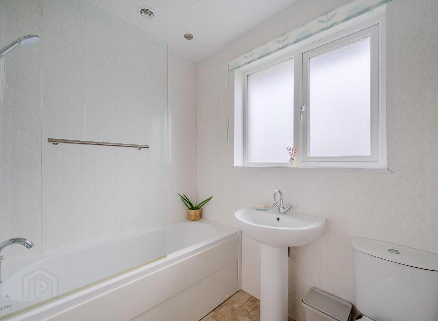 5 Sinclair Dell, Bangor, BT19 1ED