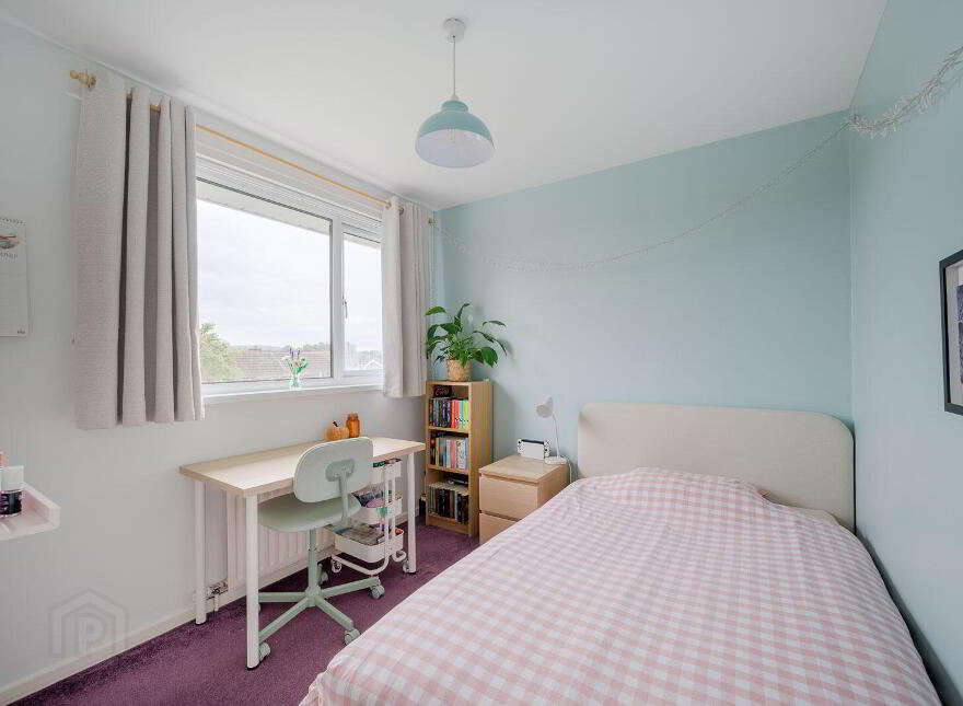 5 Sinclair Dell, Bangor, BT19 1ED