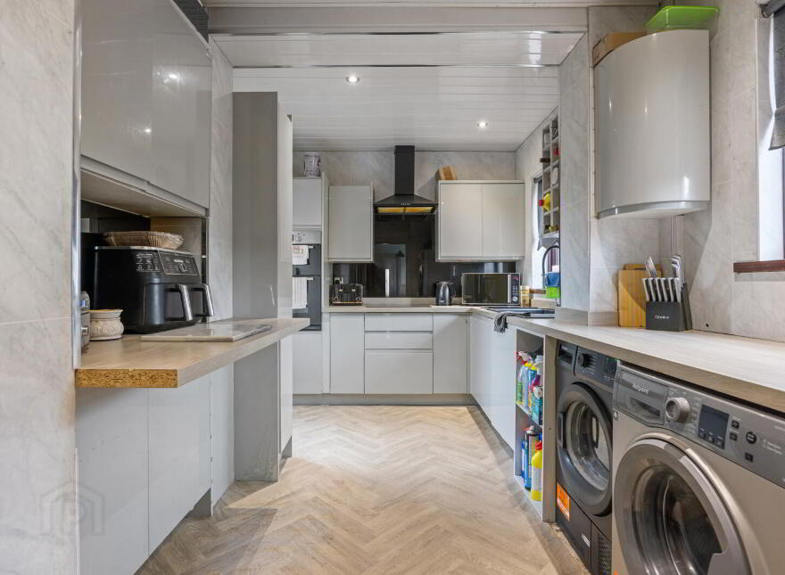 23 Woodvale Parade, Belfast, BT13 3LH