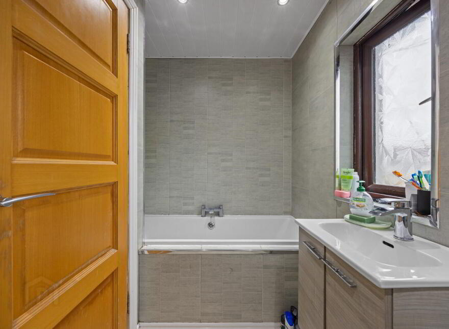 23 Woodvale Parade, Belfast, BT13 3LH