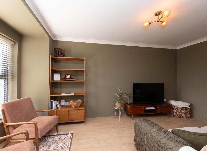 94 Thorburn Road, Newtownabbey, BT36 7JA