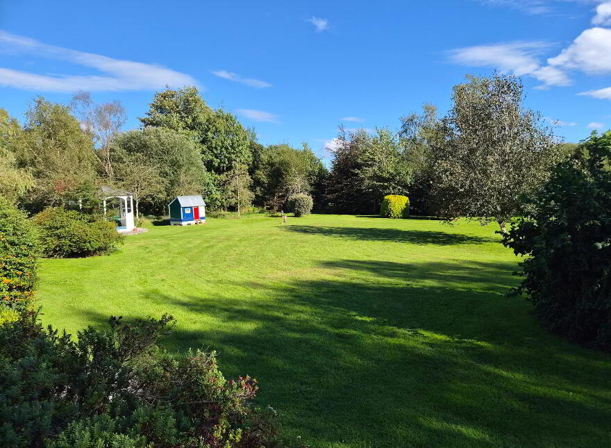 Gloria, Cootehall, Boyle, F52WN34