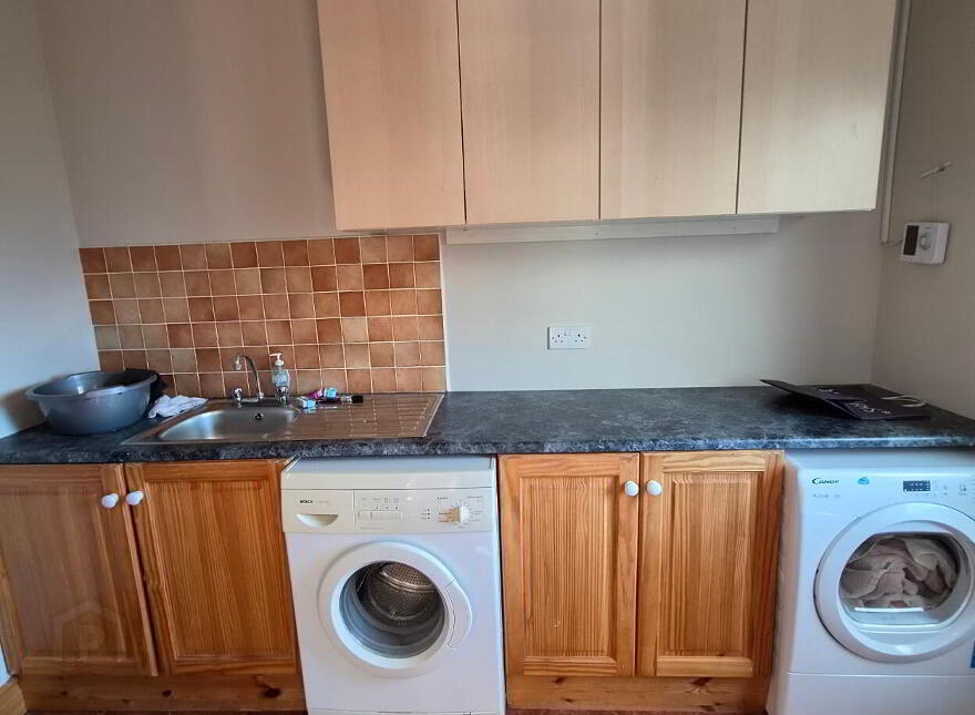 Gloria, Cootehall, Boyle, F52WN34