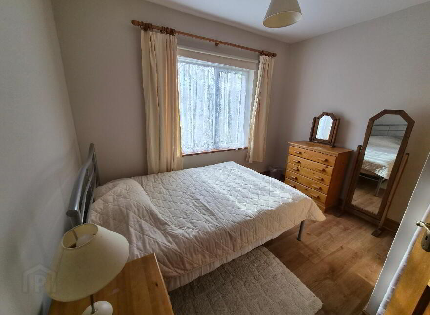 Gloria, Cootehall, Boyle, F52WN34