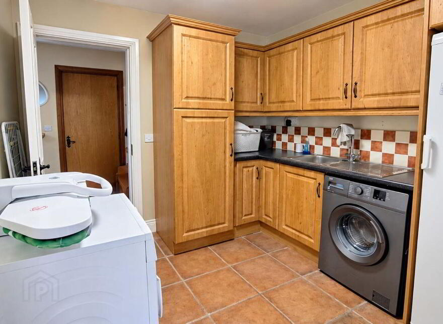 Ahacross, Kildorrery, Knockanevin, P67R963