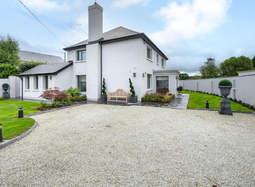 Randall, Well Road, Ballinlough, T12E9WT