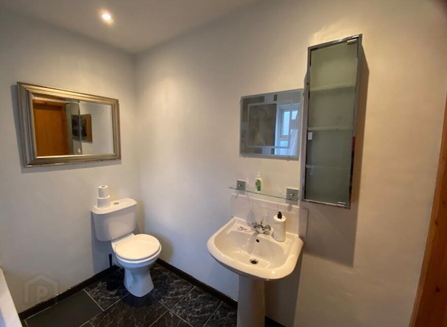 153 The Mount, Belfast, BT5 4ND