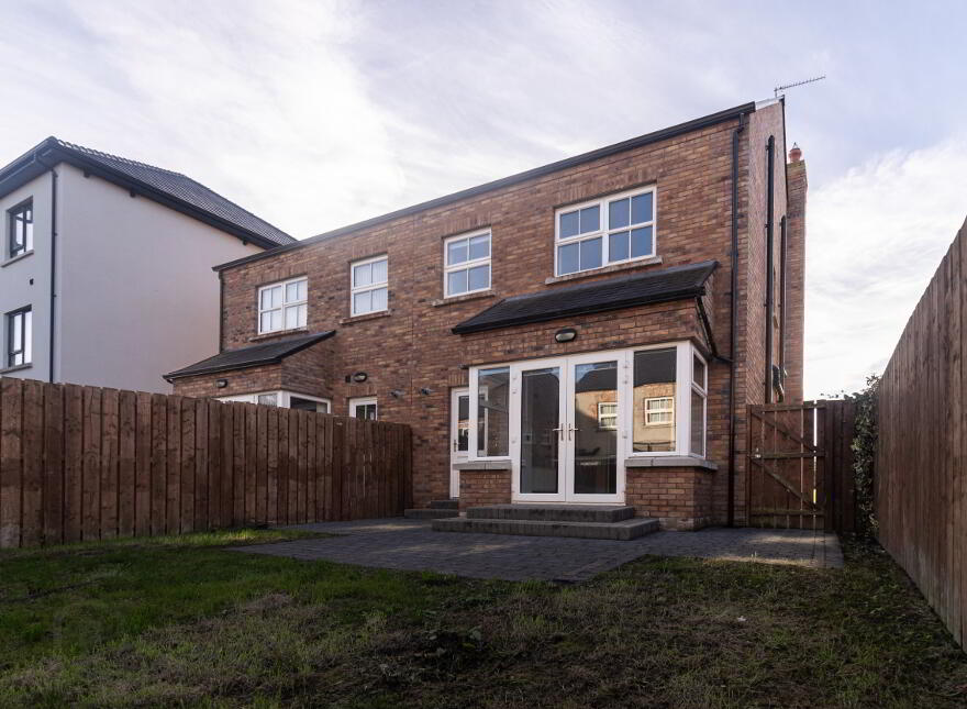35 Limestone Square, Armagh, BT60 3NP