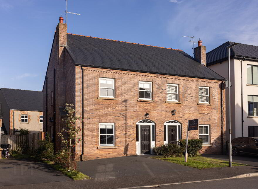 35 Limestone Square, Armagh, BT60 3NP