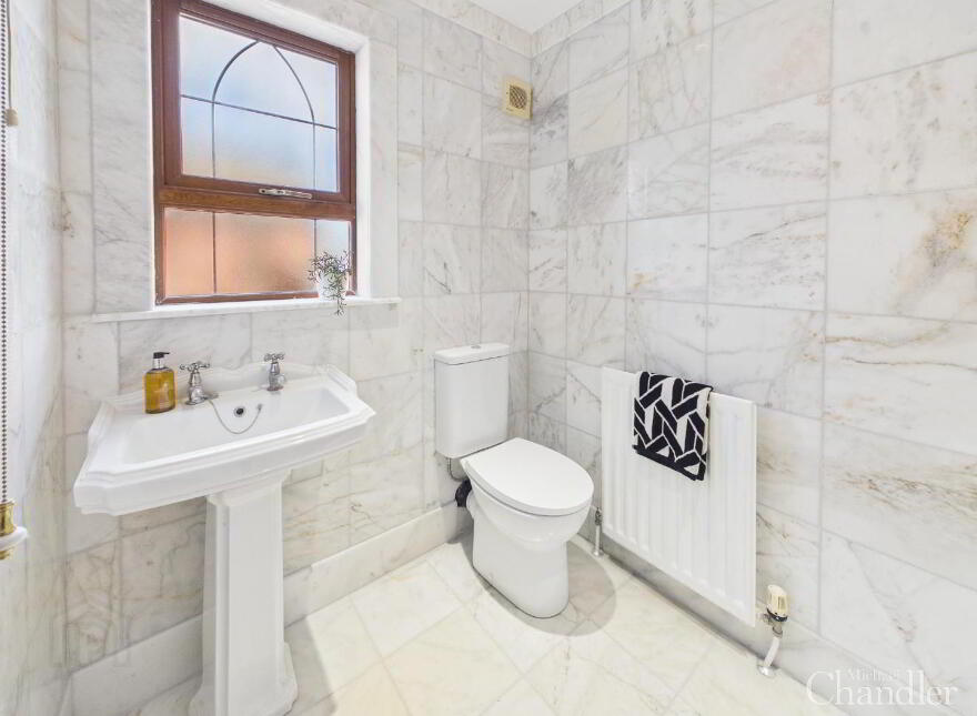 88 Brooke Hall Heights, Belfast, BT8 6WN