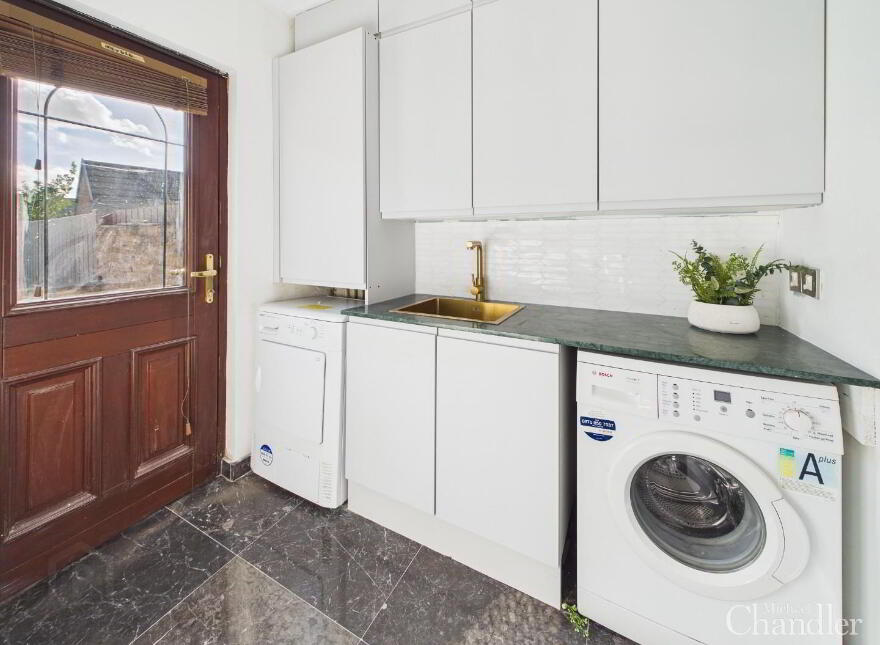 88 Brooke Hall Heights, Belfast, BT8 6WN