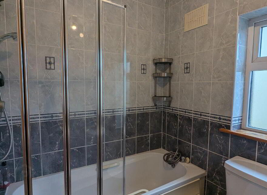 8A Dun Ri, Athenry, H65X665