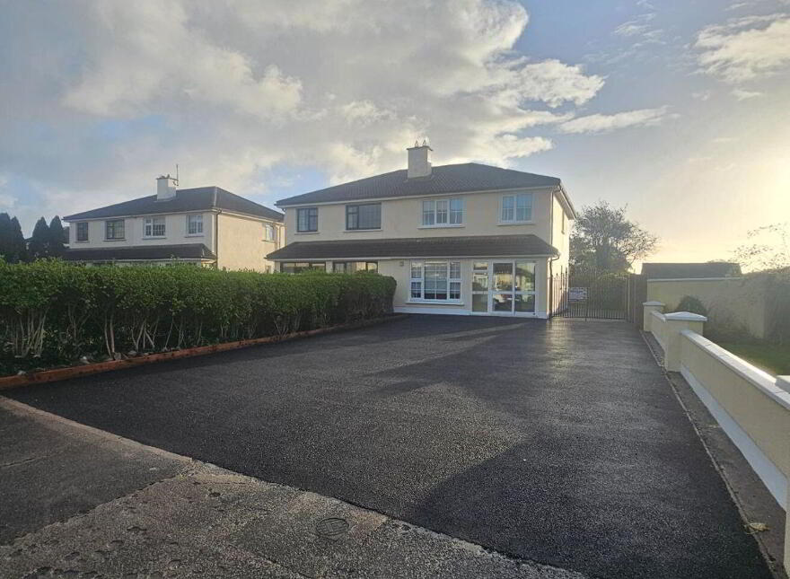 44 Knocknacarra Park, Knocknacarra, Salthill, H91NVW4