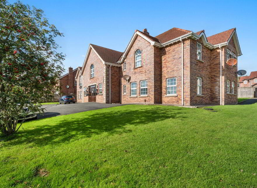 Apt, 101 Mount Eagles Avenue, Dunmurry, Belfast, BT17 0GN