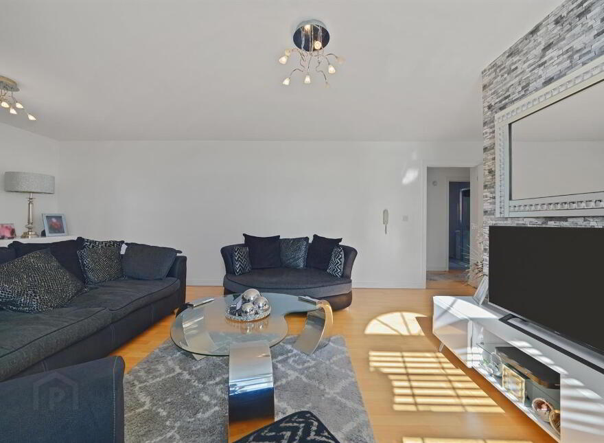 Apt, 101 Mount Eagles Avenue, Dunmurry, Belfast, BT17 0GN