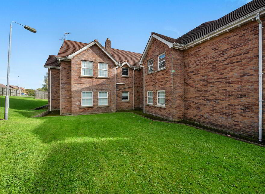 Apt, 101 Mount Eagles Avenue, Dunmurry, Belfast, BT17 0GN