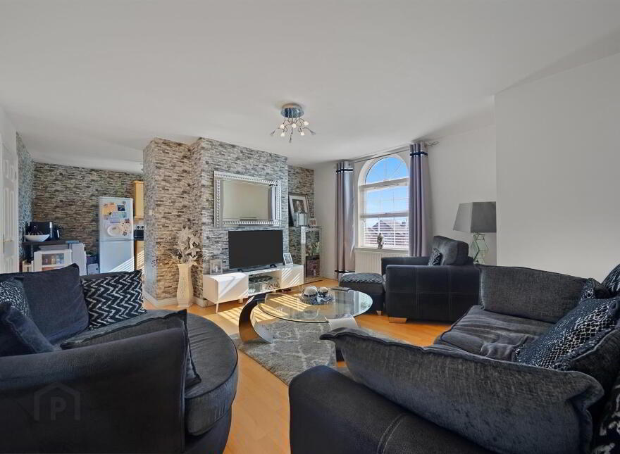 Apt, 101 Mount Eagles Avenue, Dunmurry, Belfast, BT17 0GN