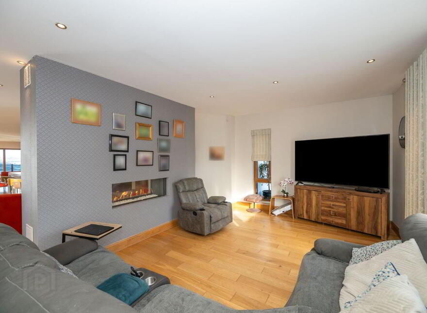 Aghadoe, Upper Ardmore, Passage West, T12D8KR