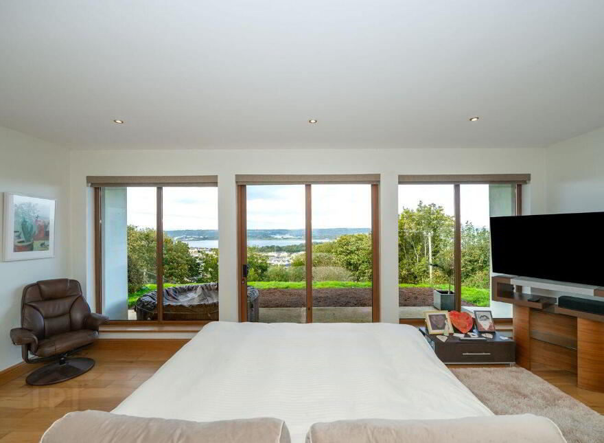 Aghadoe, Upper Ardmore, Passage West, T12D8KR