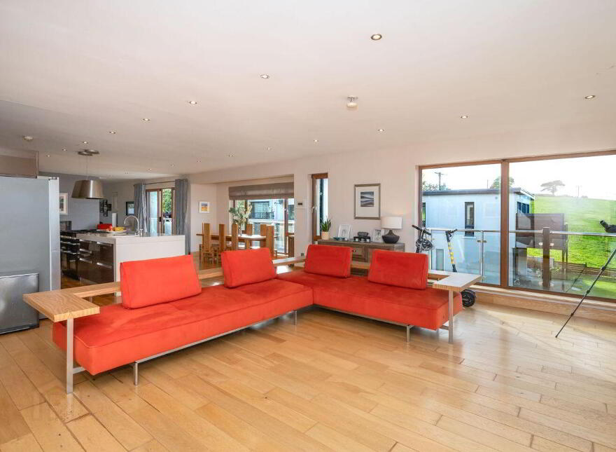 Aghadoe, Upper Ardmore, Passage West, T12D8KR