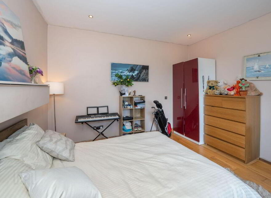 Aghadoe, Upper Ardmore, Passage West, T12D8KR