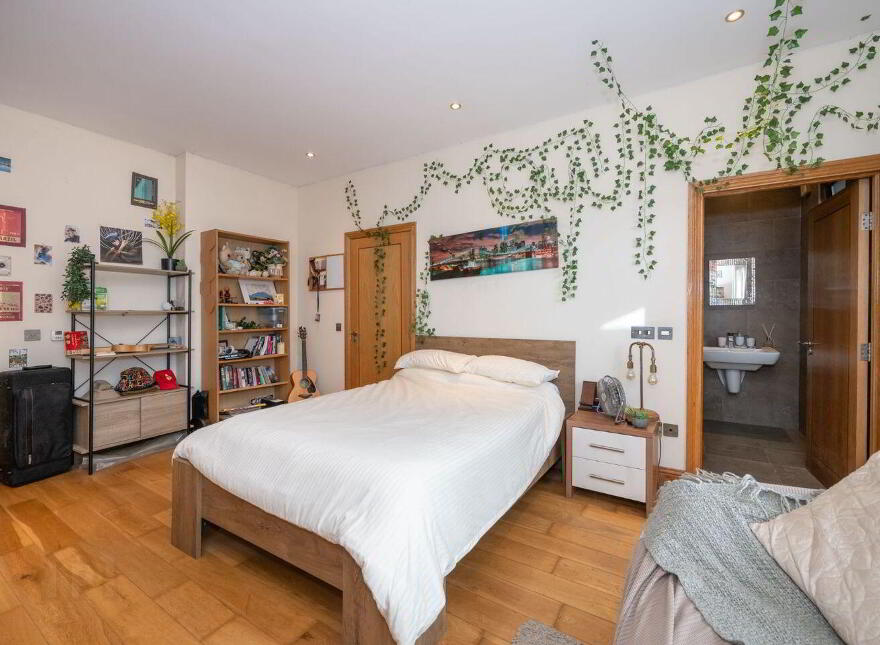 Aghadoe, Upper Ardmore, Passage West, T12D8KR