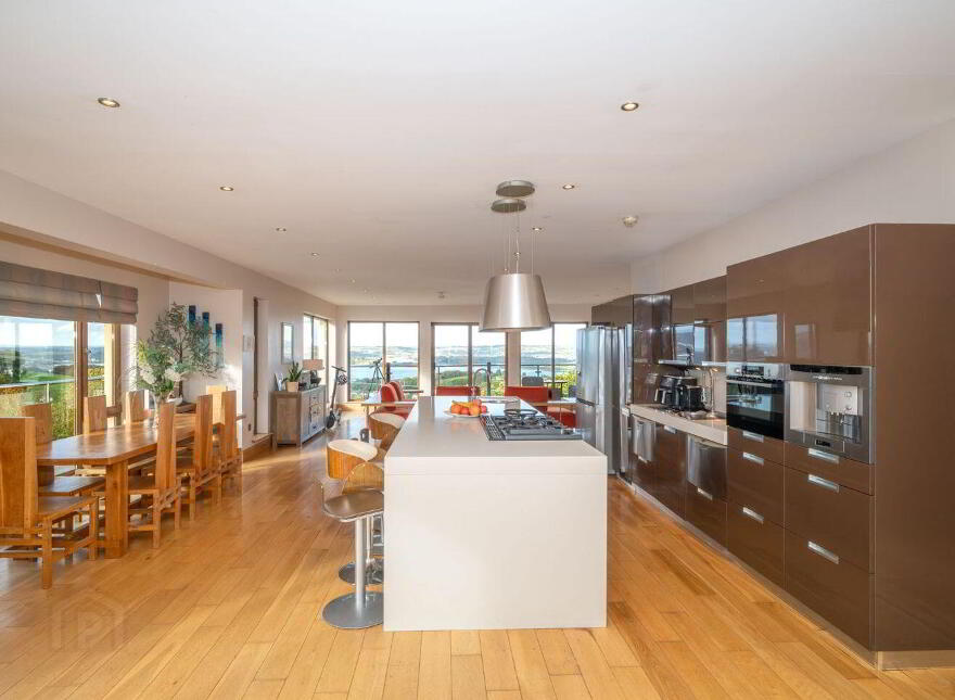 Aghadoe, Upper Ardmore, Passage West, T12D8KR