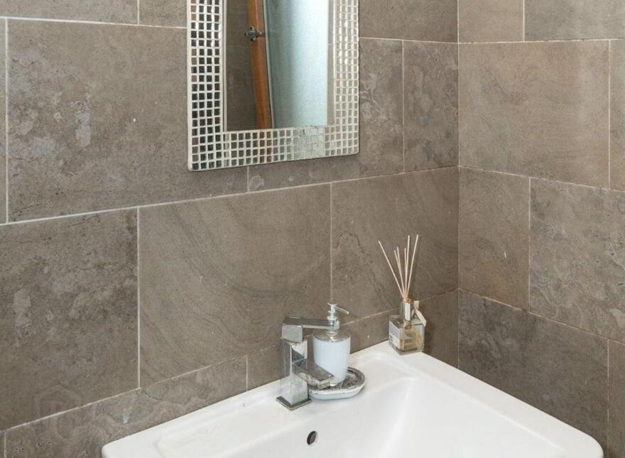 Aghadoe, Upper Ardmore, Passage West, T12D8KR